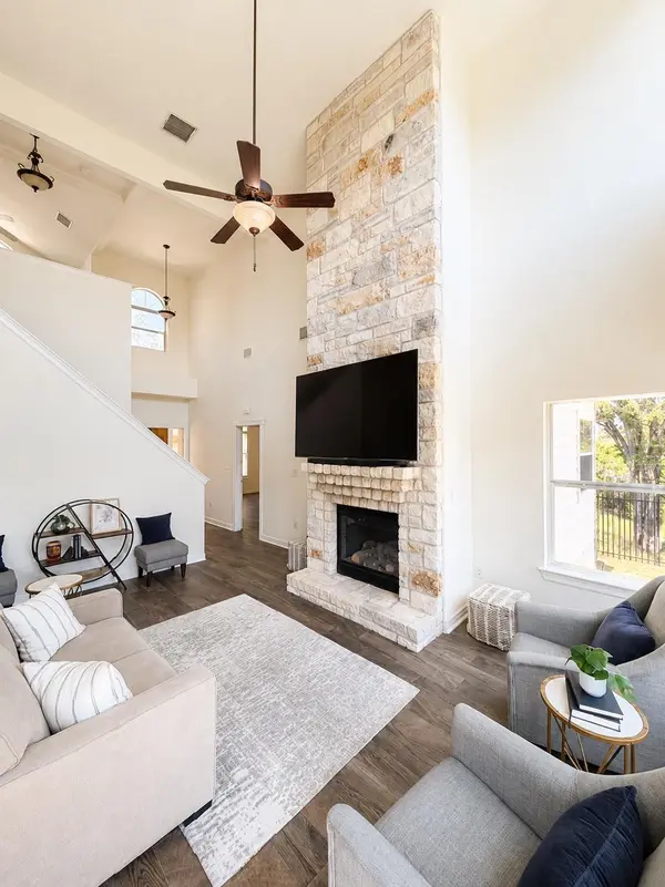 21825 Surrey LN, Lago Vista, TX 78645