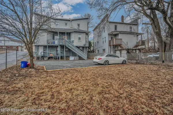 1200 Main ST, Dickson City, PA 18519