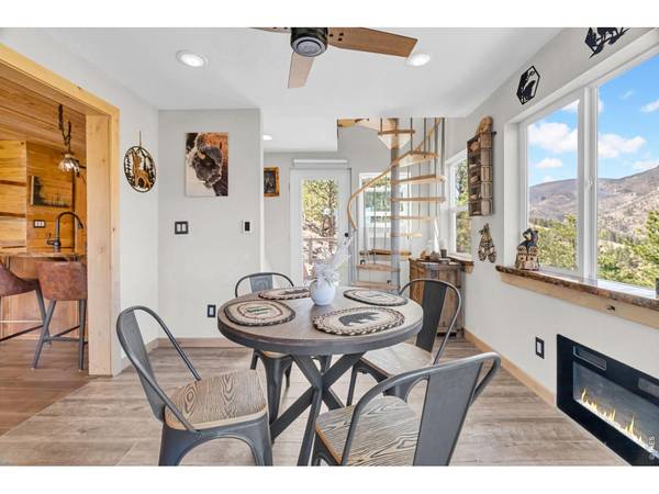 500 Bulwark Ridge, Glen Haven, CO 80532