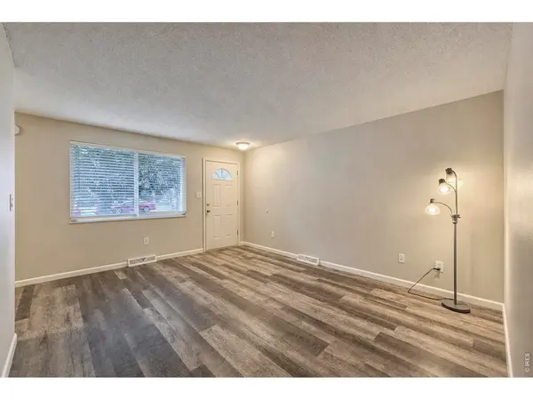 2051 Collyer, Longmont, CO 80501