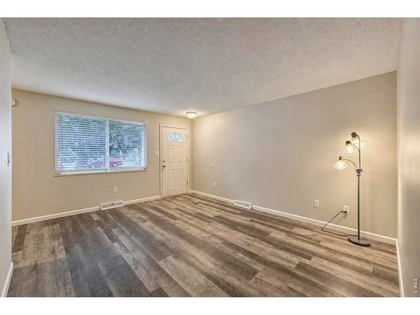 2051 Collyer, Longmont, CO 80501