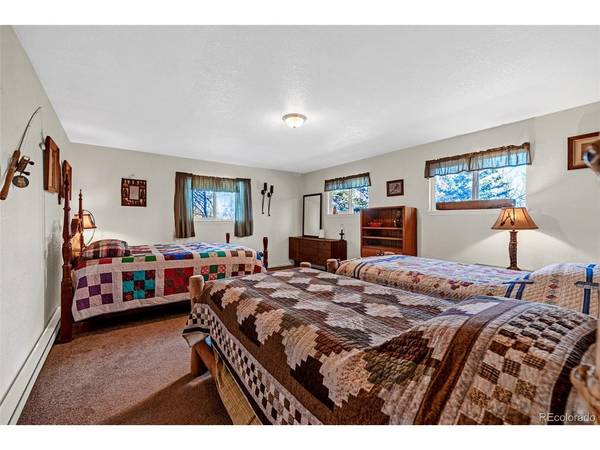 850 Georgia Pass Lookout, Jefferson, CO 80456