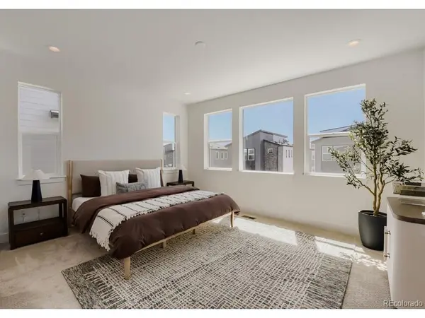 10922 E Hinsdale, Centennial, CO 80112