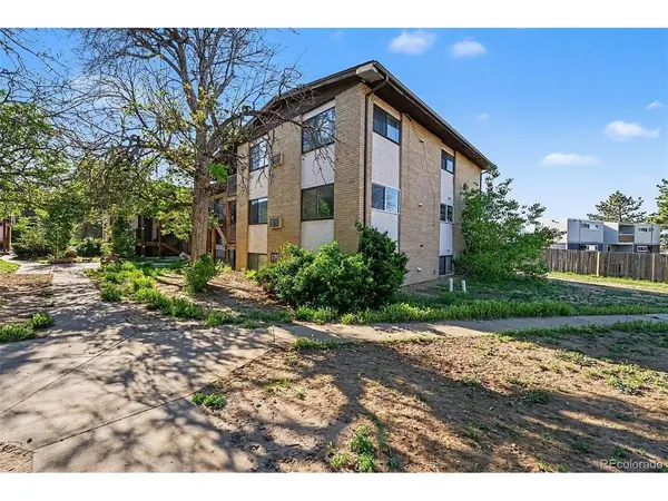 875 S Quebec #24, Denver, CO 80247