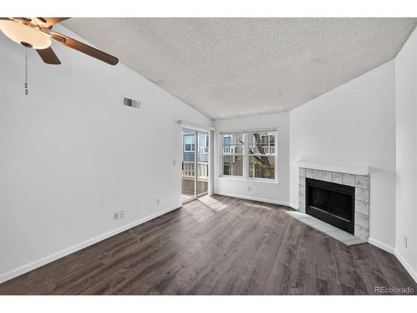 5705 W Atlantic #302, Lakewood, CO 80227