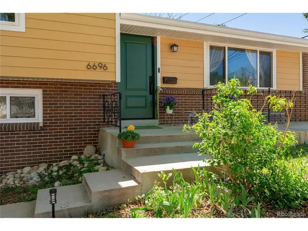 6696 S Kit Carson, Centennial, CO 80121
