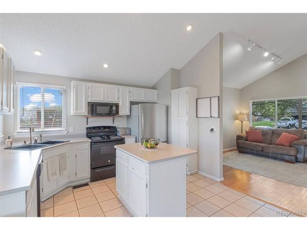 7762 Kyle, Littleton, CO 80125