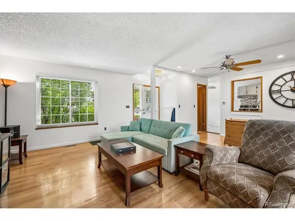 1956 S Balsam, Lakewood, CO 80227