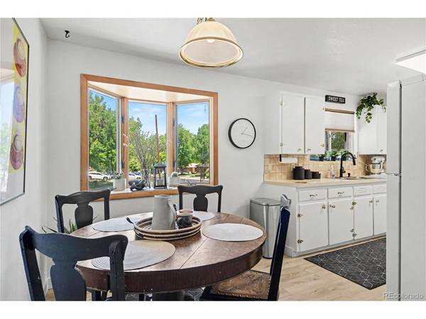 190 E Geddes, Centennial, CO 80122