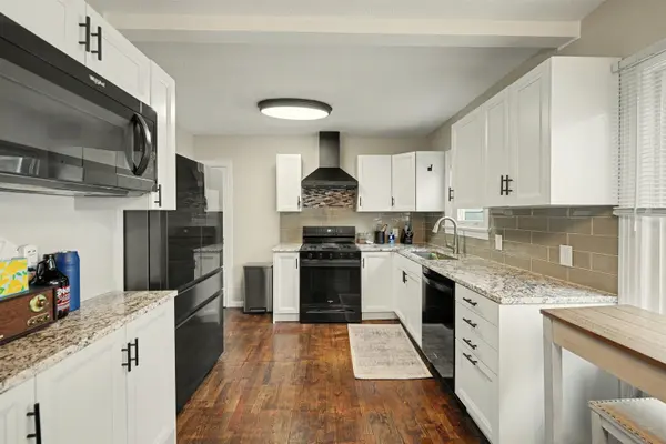 600 W Republic, Salina, KS 67401