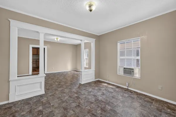 1604 N Topeka, Wichita, KS 67214