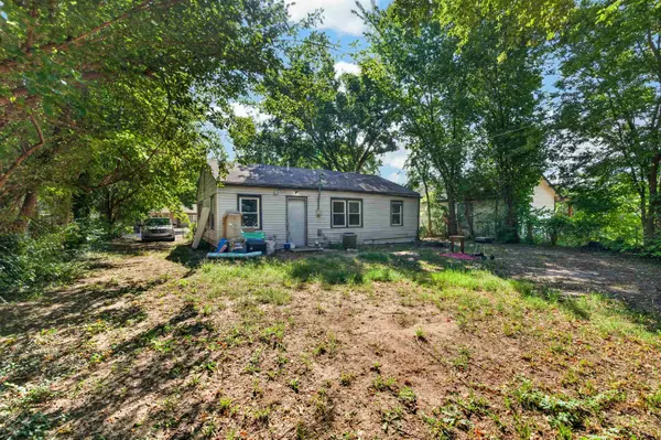 4601 S Brookhaven St, Wichita, KS 67216