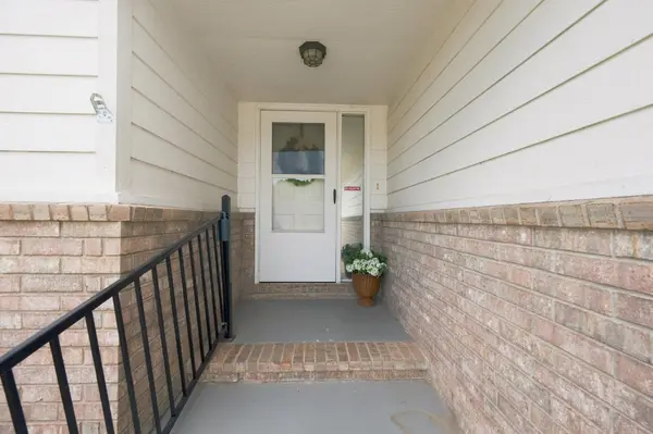 2621 W 44th, Wichita, KS 67217