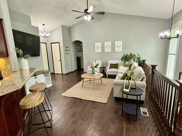 2615 N Woodridge Court, Wichita, KS 67226