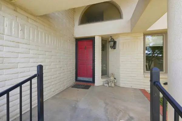 3 N Villas, Wichita, KS 67230