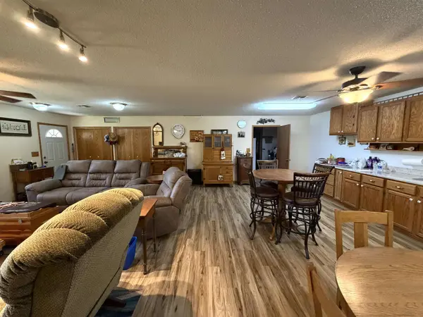 1766 Jeep Road, Abilene, KS 67410