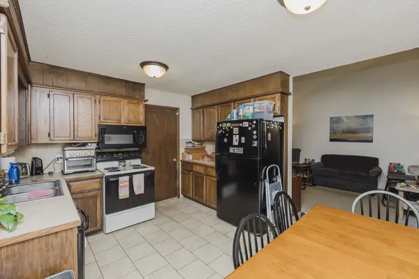 2438 S Capri, Wichita, KS 67210