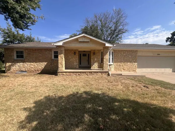 2304 Star St, Augusta, KS 67010