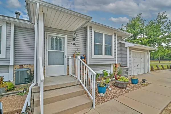 4115 W Zoo Blvd, Wichita, KS 67212