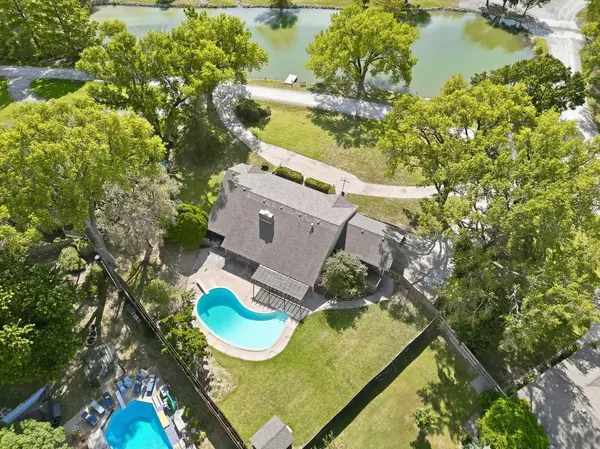 555 S Springlake Lane, Wichita, KS 67230