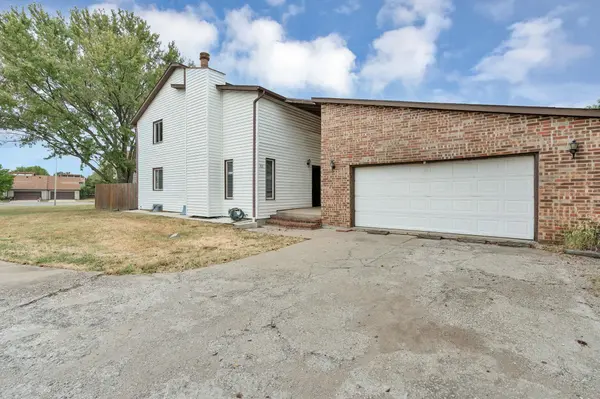 2403 N Walden Dr. #701, Wichita, KS 67226