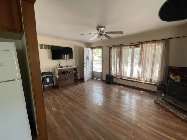 1406 N B, Wellington, KS 67152