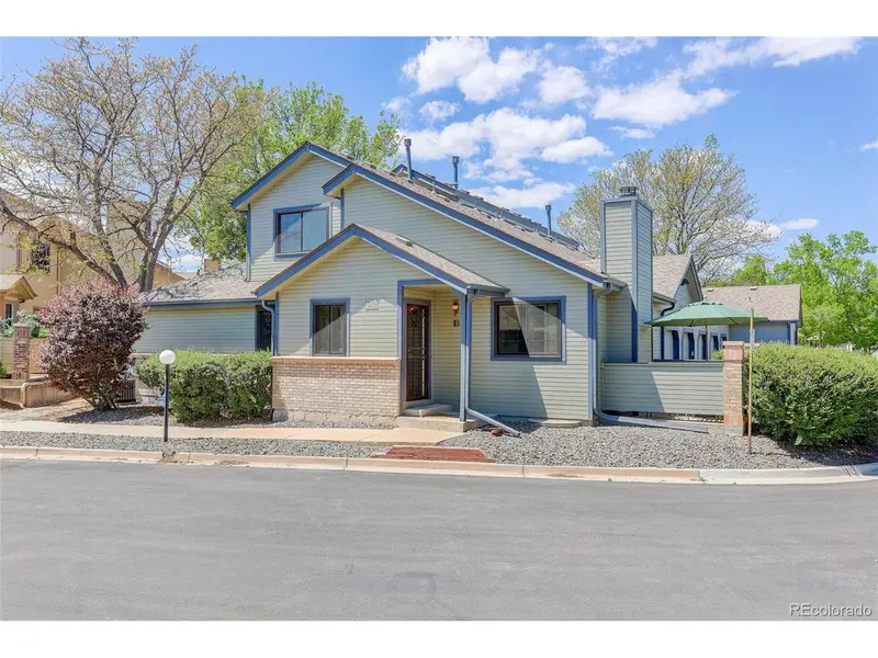 9157 W Cedar #1, Lakewood, CO 80226