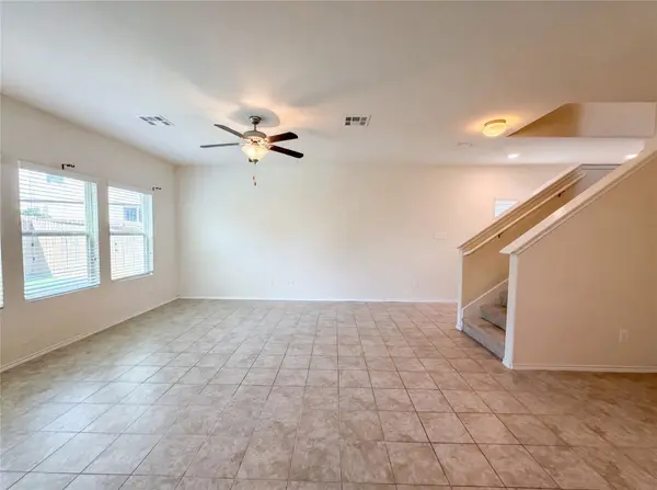 276 Circle WAY #26E, Jarrell, TX 76537