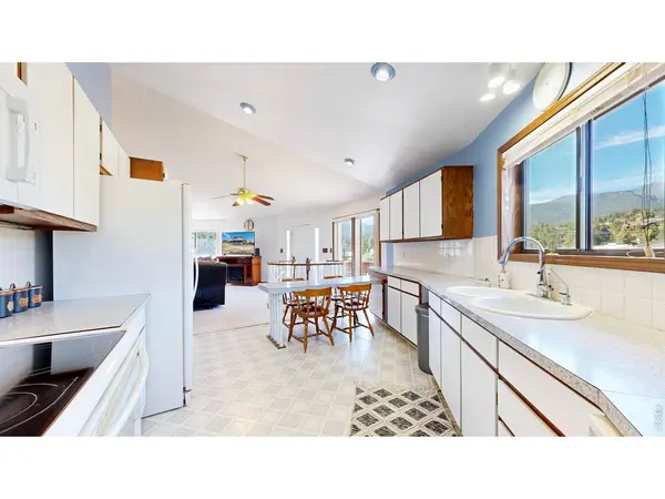 2408 Longview, Estes Park, CO 80517