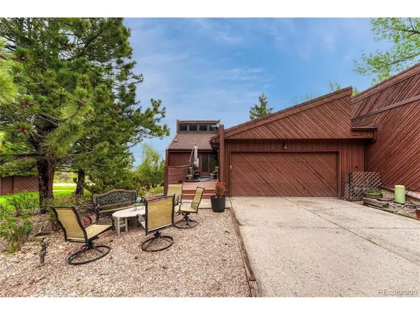 4507 Juniper, Larkspur, CO 80118
