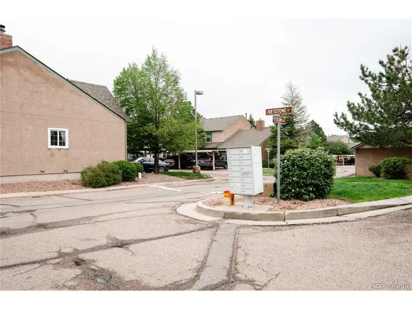 119 Iveystone, Colorado Springs, CO 80919