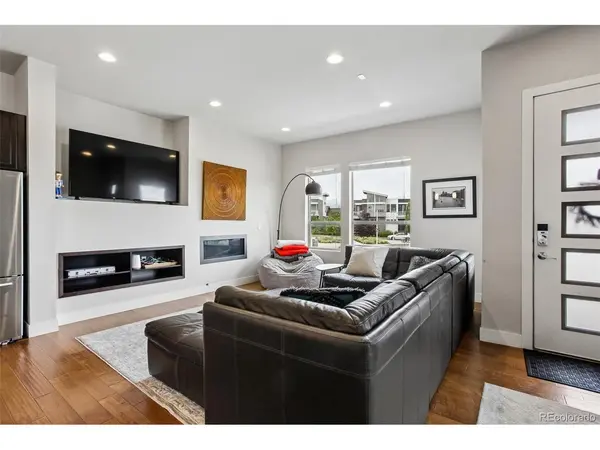 5548 Valentia, Denver, CO 80238
