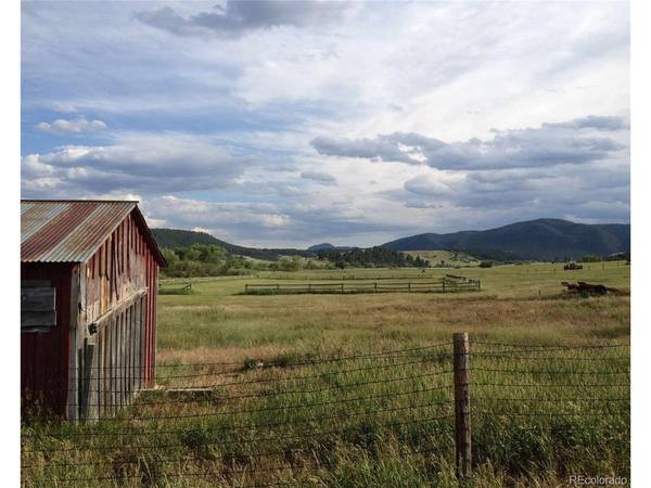 Address not disclosed, Larkspur, CO 80118
