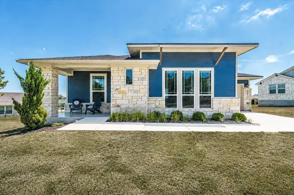 121 Charming Redbud LN, San Marcos, TX 78666