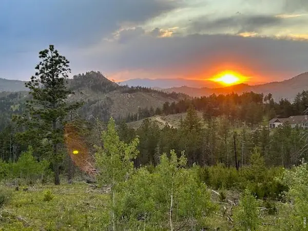 892 Stratton Park, Bellvue, CO 80512