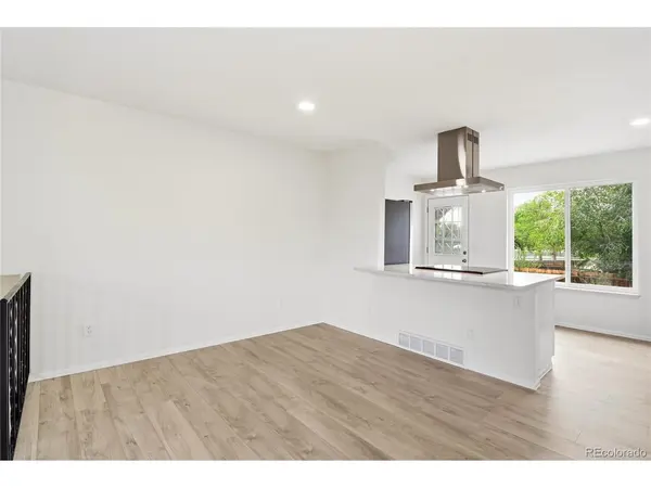 3227 S Hoyt, Lakewood, CO 80227