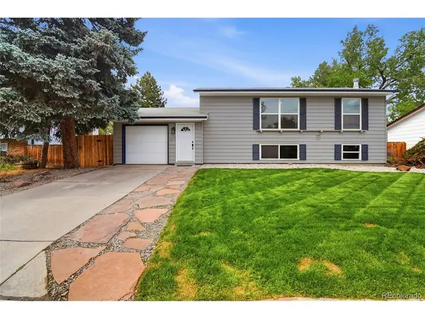 3227 S Hoyt, Lakewood, CO 80227