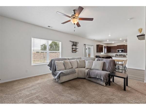 6206 Meadowbank, Colorado Springs, CO 80925