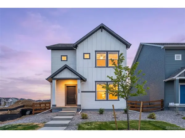 772 N Bently, Watkins, CO 80137