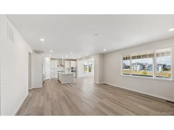2123 S Irvington, Aurora, CO 80018
