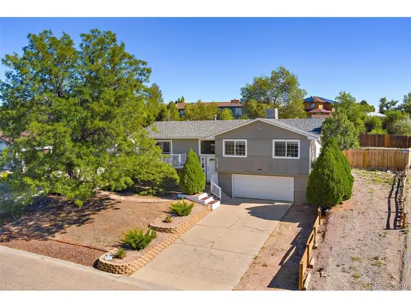 4032 Valley #B, Pueblo, CO 81008