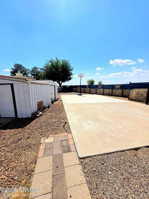 3048 Spitz ST, Las Cruces, NM 88005