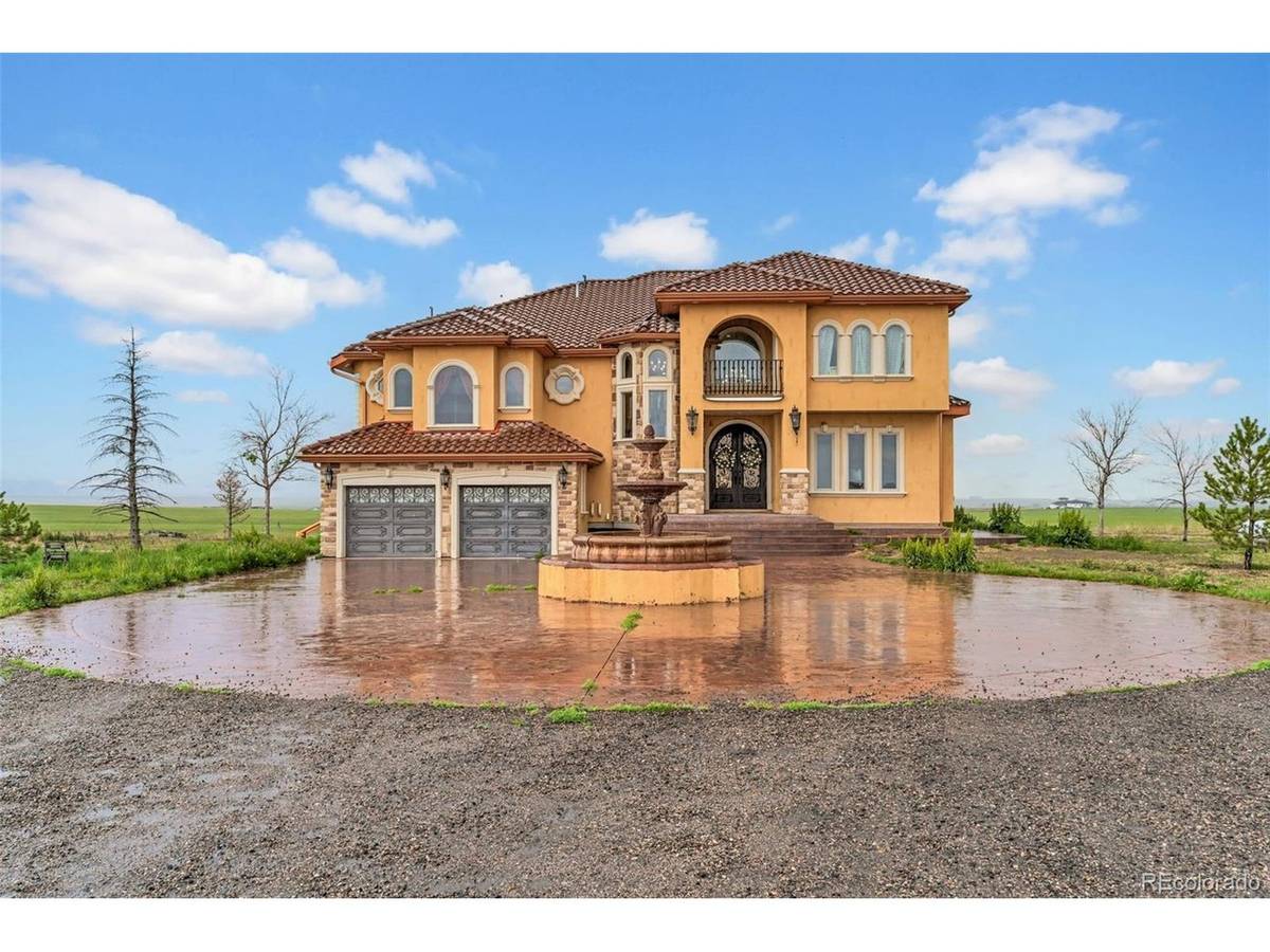 8505 Quail Run, Watkins, CO 80137