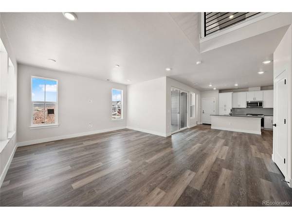 8741 Whiteclover, Littleton, CO 80125