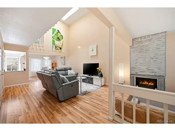 2858 S Vaughn, Aurora, CO 80014