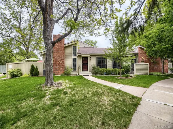 7925 W Layton #513, Littleton, CO 80123