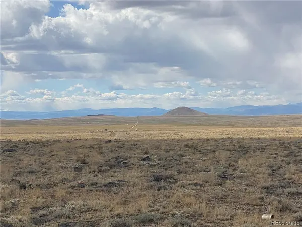 14 13th St., Blanca, CO 81123
