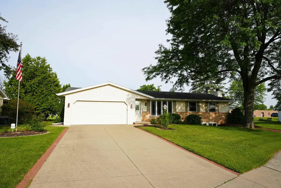 1238 STINE WAY, De Pere, WI 54115-1013