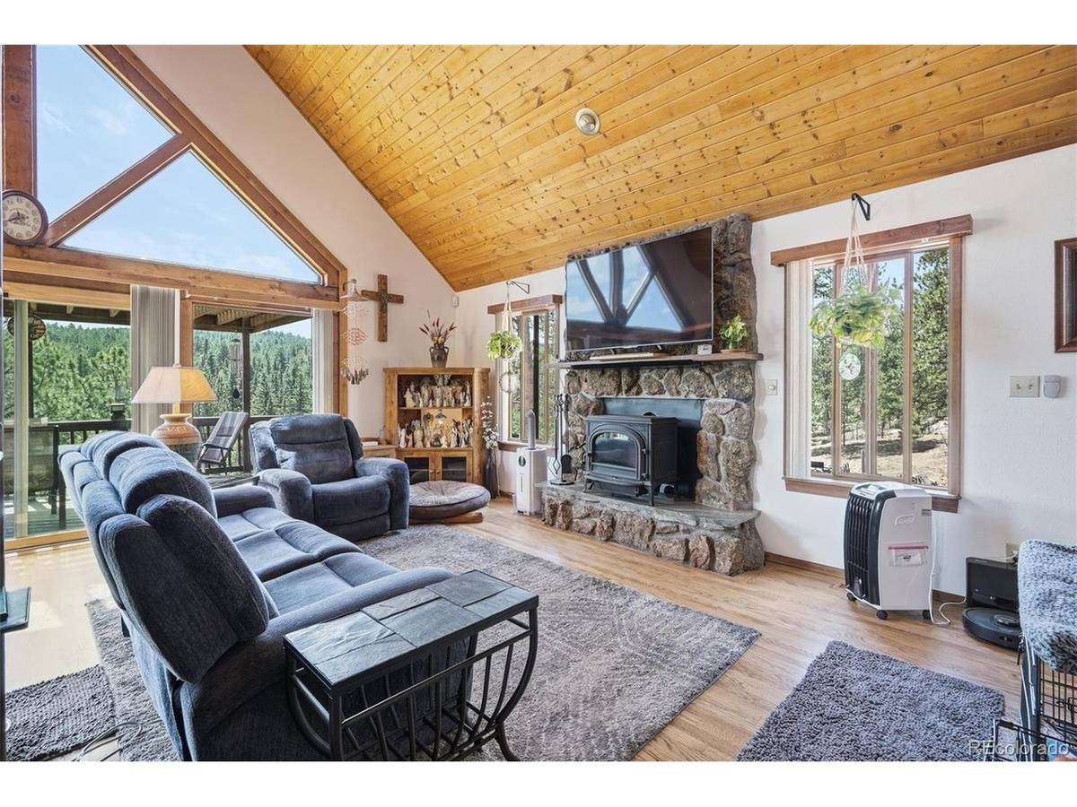 497 Woodside, Pine, CO 80470