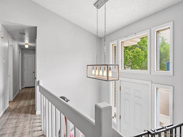 7649 W Frost, Littleton, CO 80128